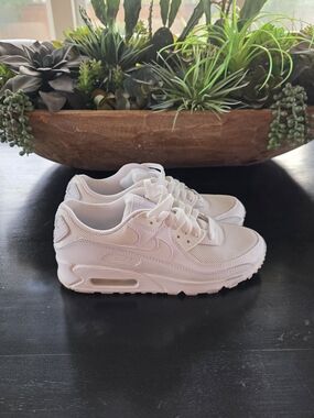 Womens's Nike AirMax All-White - Size 7.5